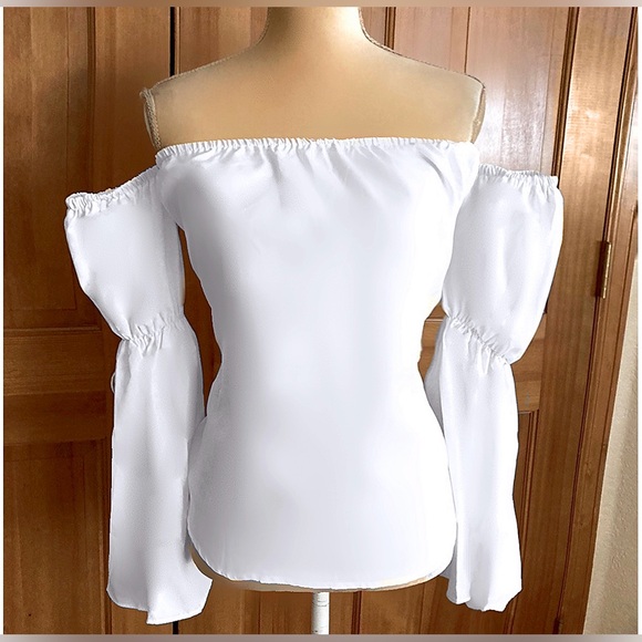 Off Shoulder Chiffon Blouse. - Picture 2 of 16